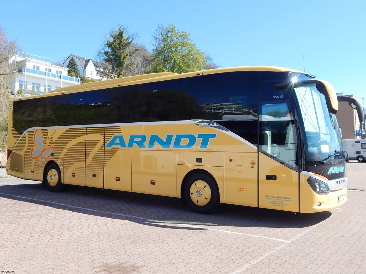 Setra 515 HD von Arndt aus Deutschland im Stadthafen Sassnitz.