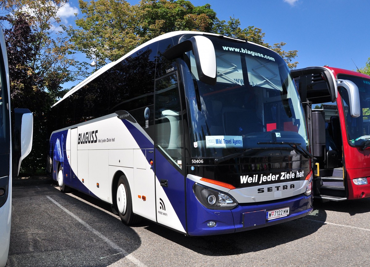 Setra 515 HD von Blaguss Reisen aus �sterreich am 6.Juli 2104 in Krems gesehen.