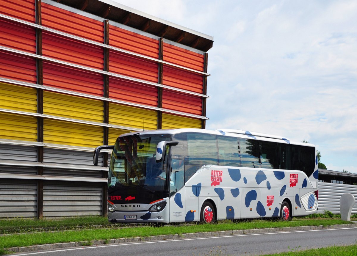 Setra 515 HD von RETTER Reisen aus �sterreich in Krems unterwegs.