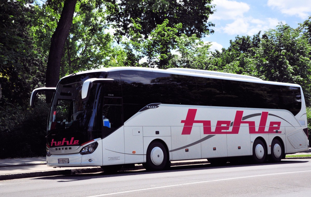 Setra 516 HD von HEHLE Reisen aus �sterreich im Mai 2015 in Krems gesehen.