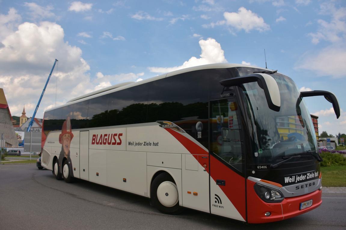 Setra 517 HD von Blaguss Reisen aus �sterreich im Mai 2018 in Krems.