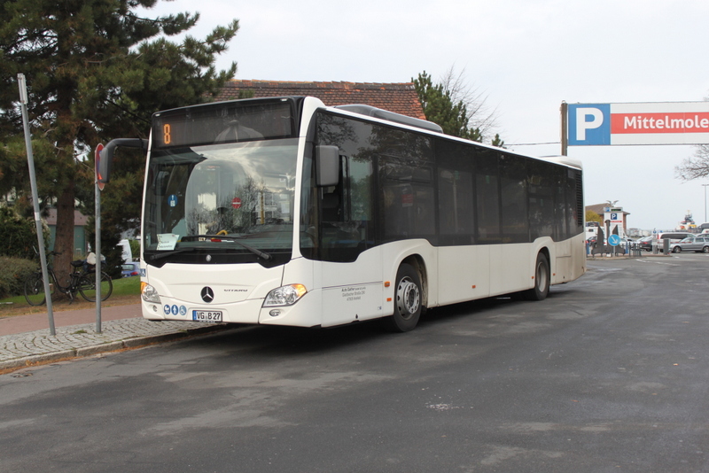 SEV Bus von Warnem�nde nach Rostock-Marienehe stand am 26.10.2018 in Warnem�nde. 