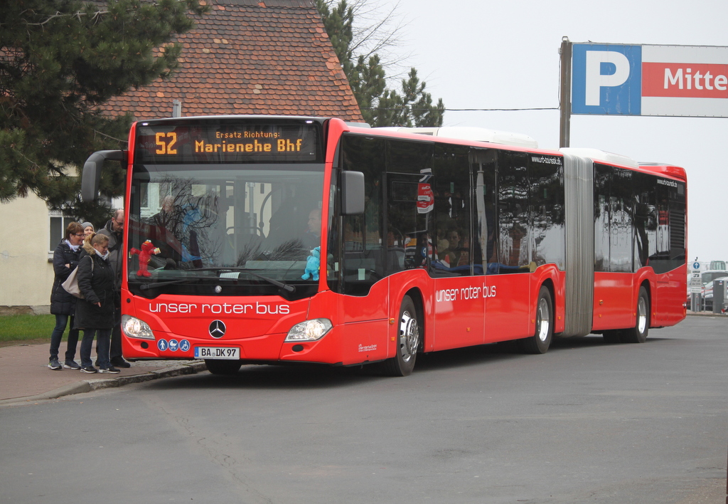 SEV Bus von Warnem�nde nach Rostock-Marienehe am 23.03.2019 in Warnem�nde.