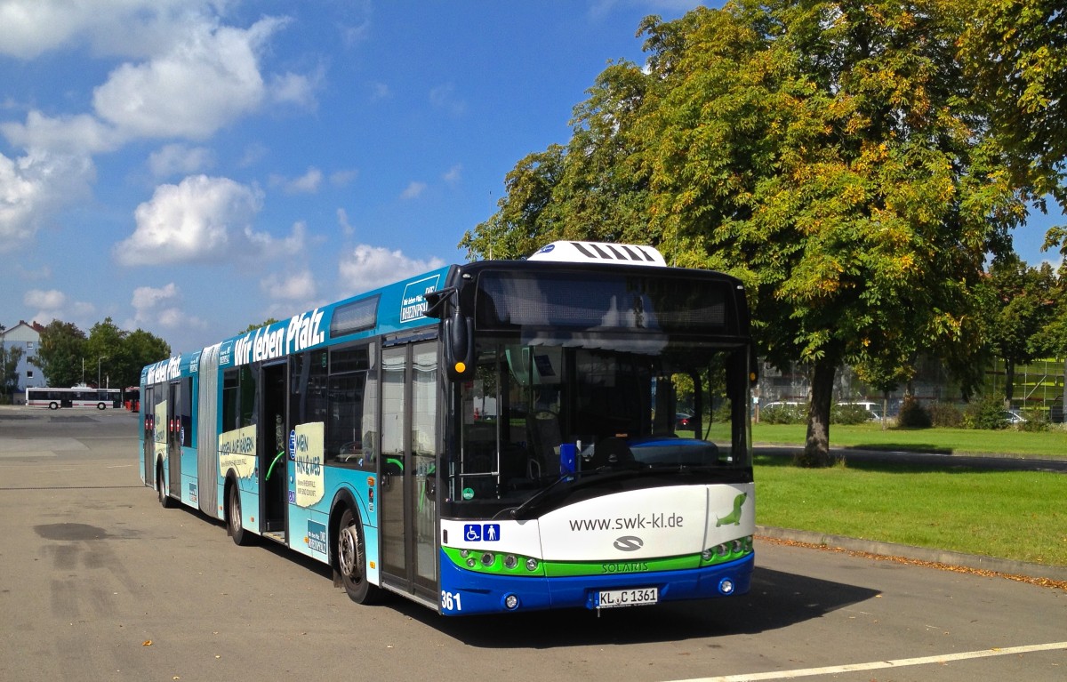 Solaris Urbino 18 von den Stadtwerken Kaiserslautern (KL-C 1361). Baujahr 2014, aufgenommen am 16.09.2014 auf dem Betriebshof der WNS in Kaiserslautern.