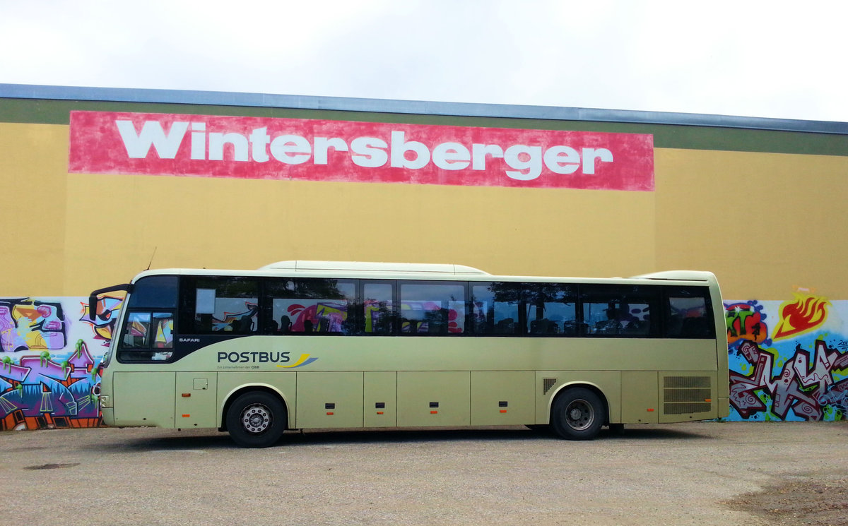 Temsa Safari Postbus von den �BB in Krems.
