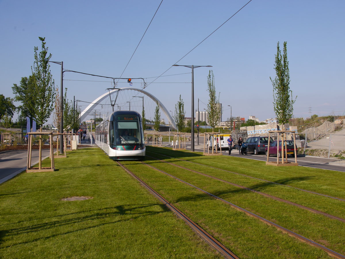 Tram CTS-2013 Ligne-D=Rotonde

2017-04-29 Strasbourg-Citadelle 