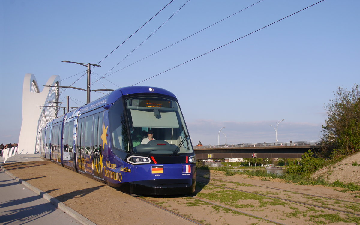 Tram CTS-3004 Ligne-D=Rotonde

2017-04-29 Strasbourg-Trambrcke 