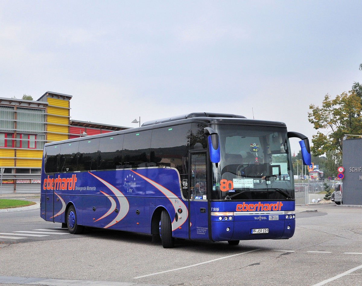 Van Hool T916 Alicron von Eberhardt Reisen / BRD im Oktober 2013 in Krems.