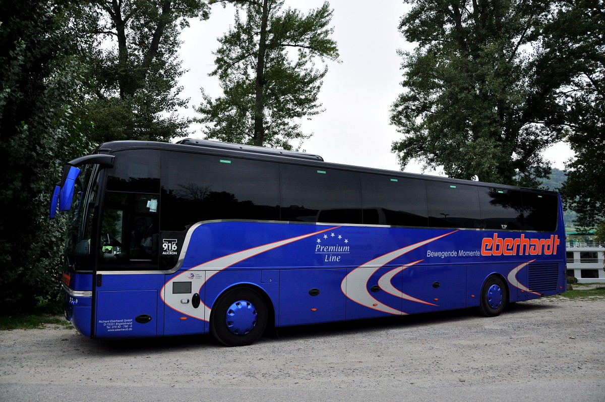 Van Hool T916 Alicron von Eberhardt.de im Herbst 2013 in der Wachau (N.�.)gesehen.