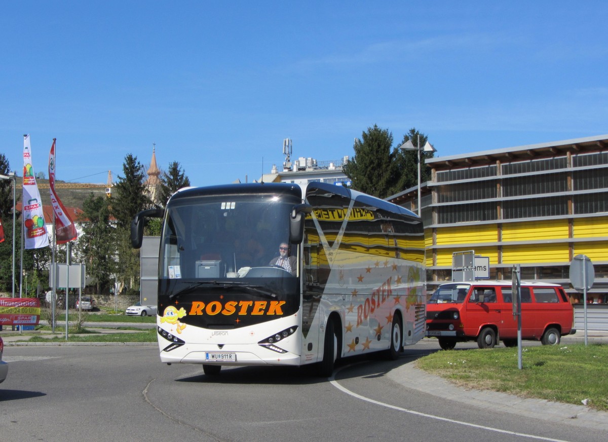 Viseon C10 von Rostek Reisen aus �sterreich am 14.4.2015 in Krems.