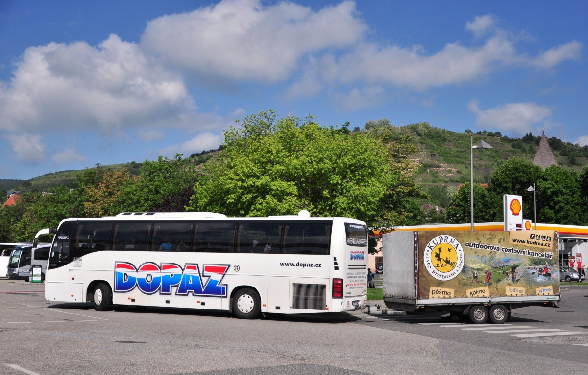 Volvo 9700 mit Radanh�nger von Dopaz aus der CZ am 24. Mai 2014 in Krems.