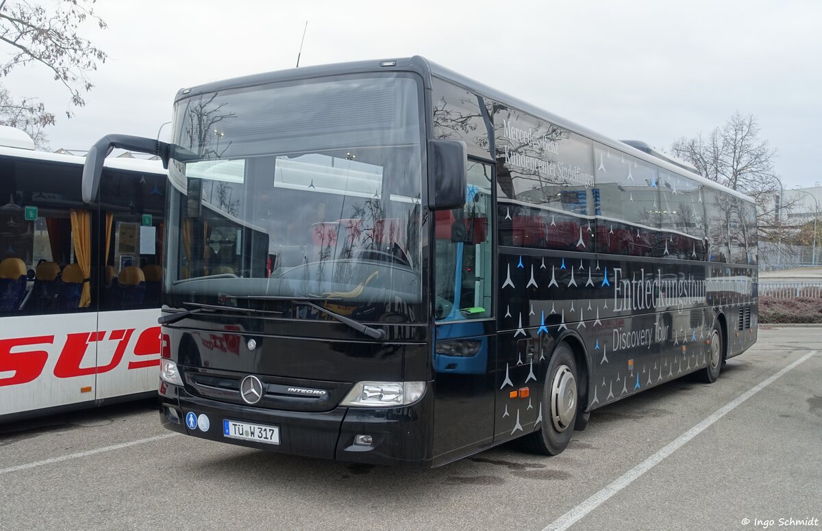 Weiss Touristik & Verkehr aus Rottenburg a.N. | T�-W 317 | Mercedes-Benz Integro II | 16.01.2022 in Sindelfingen