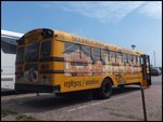 Chevrolet als Seebr�ckenexpress im Stadthafen Sassnitz.