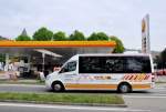 Kleinbus MERCEDES BENZ Sprinter von WINTER Reisen aus Nieder�sterreich am 28.4.2013 in Krems unterwegs.