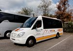 Kleinbus Mercedes Sprinter von Winter Reisen aus �sterreich in Krems gesehen.