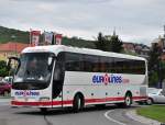 Volvo 9700 von Eurolines.com am 9.5.2015 in Krems.
