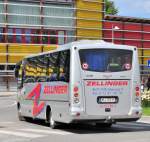 Nachschuss auf den Midibus MERCEDES BENZ O 818 Beluga9 von ZELLINGER Reisen aus Ober�sterreich am 30.6.2013 in Krems an der Donau.