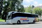 MERCEDES BENZ TOURISMO von SAB-Tours aus �sterreich am 14.7.2013 in Krems gesehen.
