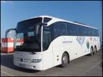 Mercedes Tourismo der AOK-Klinik R�gen im Stadthafen Sassnitz.