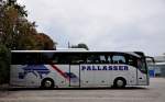Mercedes Benz Tourismo von Pallasser Reisen aus �sterreich am 1.August 2014 in Krems gesehen.