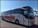 Mercedes Tourismo von Andre�en aus Deutschland im Stadthafen Sassnitz.