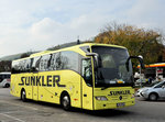 Mercedes Tourismo von Sunkler Reisen aus �sterreich in Krems gesehen.