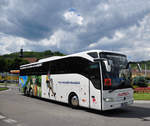 Mercedes Tourismo von Partsch Busreisen aus Nieder�sterreich in Krems gesehen.