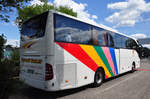 Mercedes Tourismo von Tyrol Tours aus �sterreich in Krems gesehen.