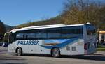 Mercedes Tourismo von PALLASSER Reisen aus �sterreich 10/2017 in Krems.