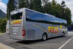 MB Tourismo vom Busunternehmen FEGG steht im September 2022 auf dem Parkplatz K�nigsee