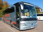 Mercedes Travego von Mundstock aus Deutschland im Stadthafen Sassnitz.