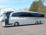 Mercedes Travego von Bohr aus Deutschland im Stadthafen Sassnitz.