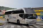 Neoplan Cityliner von H�tzinger Reisen aus der BRD im Juni 2015 in Krems.