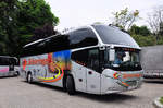 Neoplan Cityliner von SCHARINGER Reisen aus Ober�sterreich in Krems gesehen.