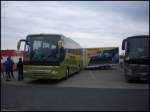 Setra 415 GT-HD von Wricke-Touristik aus Deutschland mit H�nger im Stadthafen Sassnitz.