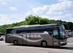 Setra 415 GT-HD vom Omnibusbetrieb VOGEL aus der BRD im Mai 2015 in Krems gesehen.