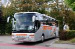 Setra 415 GT-HD von Schwab Reisen aus �sterreich in Krems gesehen.