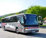 Setra 416 GT von Auderer Reisen aus �sterreich in Krems gesehen.