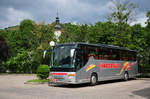 Setra 415 GT-HD von Sunzenauer Reisen aus �sterreich in Krems gesehen.