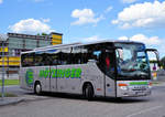 Setra 415 GT-HD von H�tzinger Reisen aus der BRD in Krems.