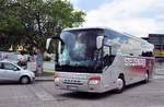 Setra 415 GT-HD von Stelzeneder Reisen aus der BRD in Krems gesehen.