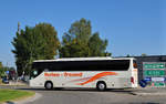 Setra 415 GT- HD vom Verkehrsunternehmen-Reiseb�ro BRUCKNER aus der BRD in Krems gesehen.