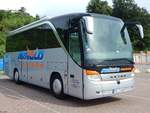 Setra 411 HD von Arnold Reisen aus Deutschland im Stadthafen Sassnitz.
