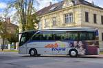 Setra 411 HD von SAB tours Reisen aus �sterreich 10/2017 in Krems.