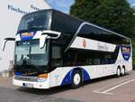 Setra 431 DT von Stewa aus Deutschland im Stadthafen Sassnitz. 