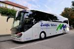 Setra 515 HD von Zw�lfer Reisen aus Nieder�sterreich am 27.7.2014 in Krems.