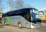 Setra 515 HD von Zw�lfer Reisen aus Nieder�sterreich am 9.12.2014 in Krems.