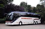 Setra 516 HD von Schwarzott aus �sterreich im Juni 2015 in Krems.