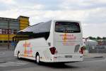 Setra 516 HD von Weihrauch Uhlendorft aus der BRD in Krems gesehen.