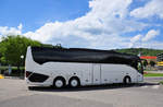 Setra 516 HD aus M�dling bei Wien in Krems gesehen.